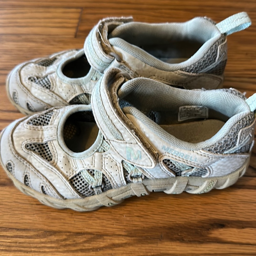 Merrell girls shoes